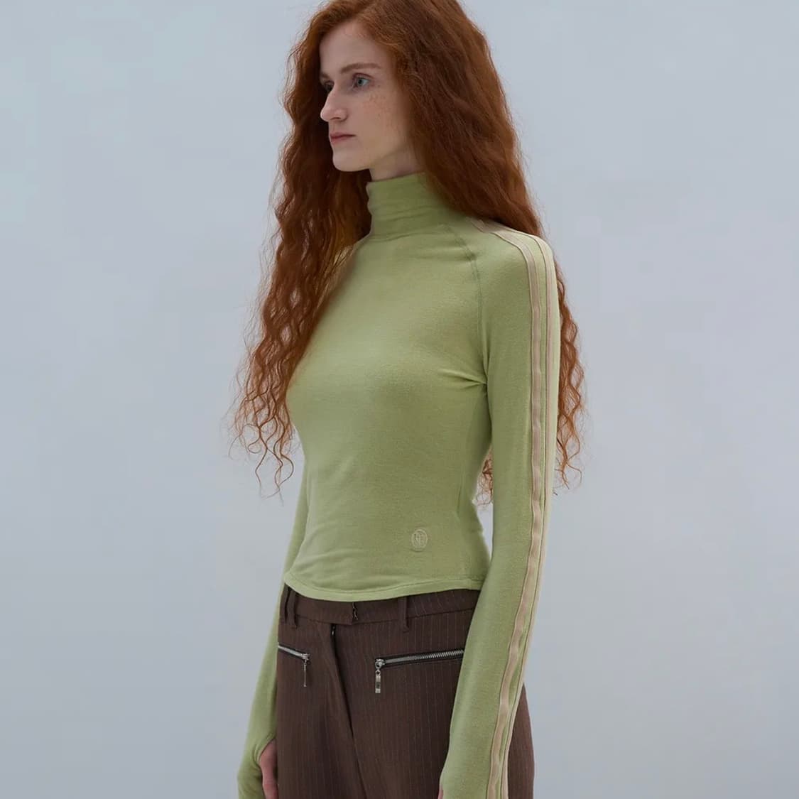 택있음 파르티멘토 우먼 서클 로고 하이넥 롱 슬리브 티 라이트 그린 목폴 상품이미지1