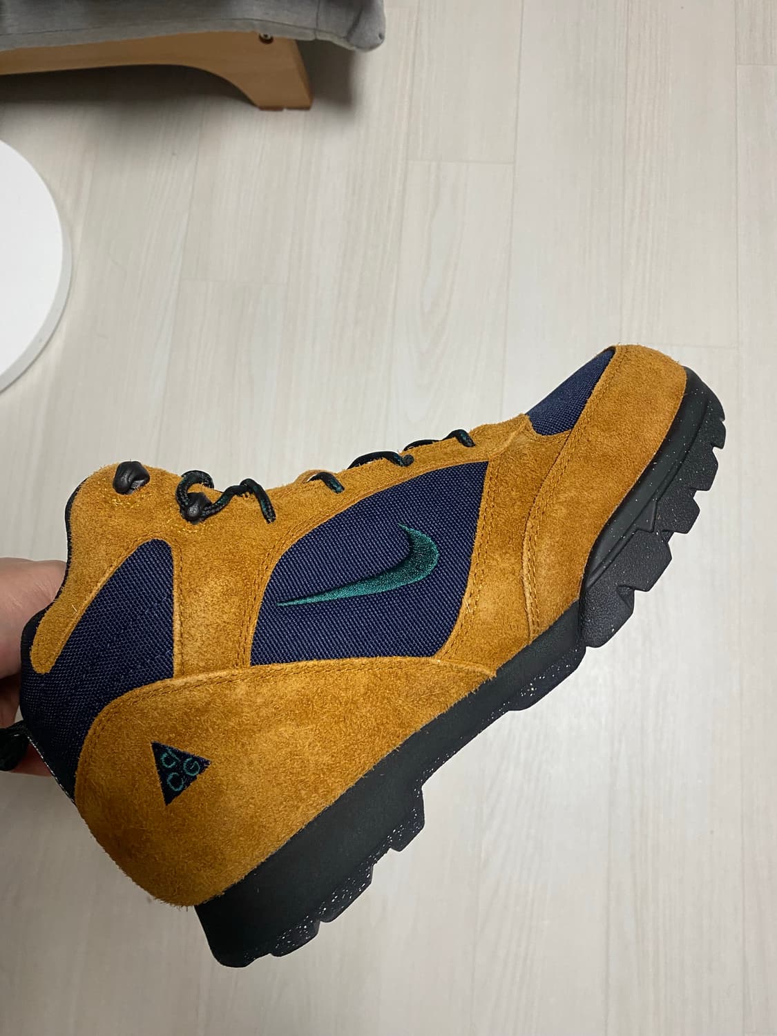 나이키 acg 토레 미드 280 새상품팝니다 상품이미지3