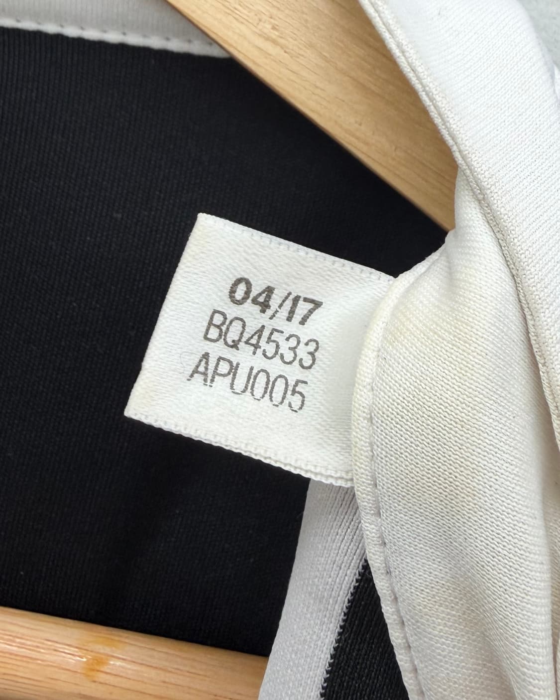 아디다스 17-18 유벤투스 홈 No.3 조르조 키엘리니 상품이미지6