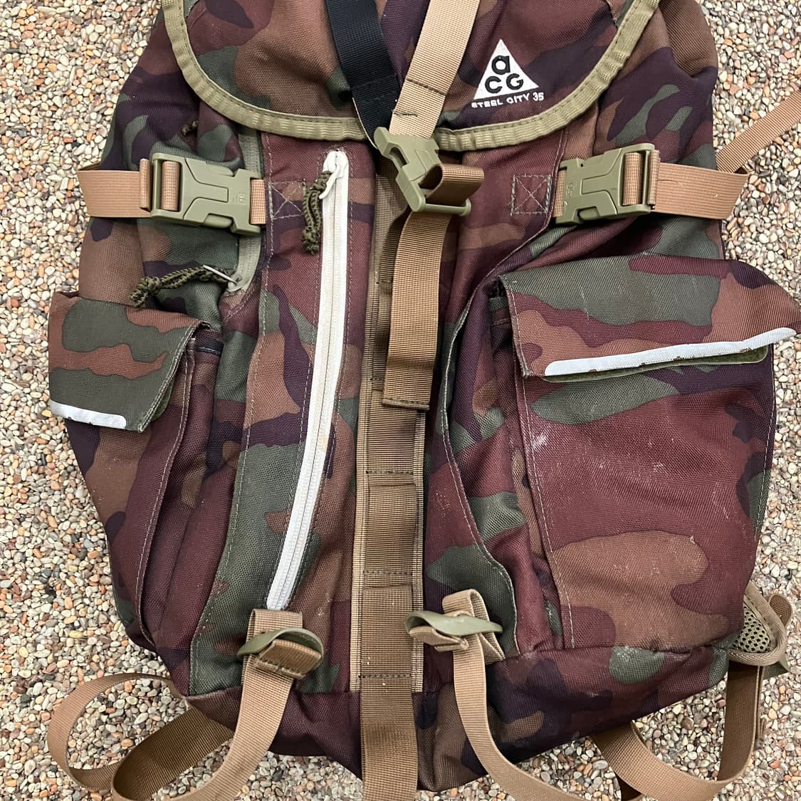 27 나이키acg 카모 백팩 상품이미지7