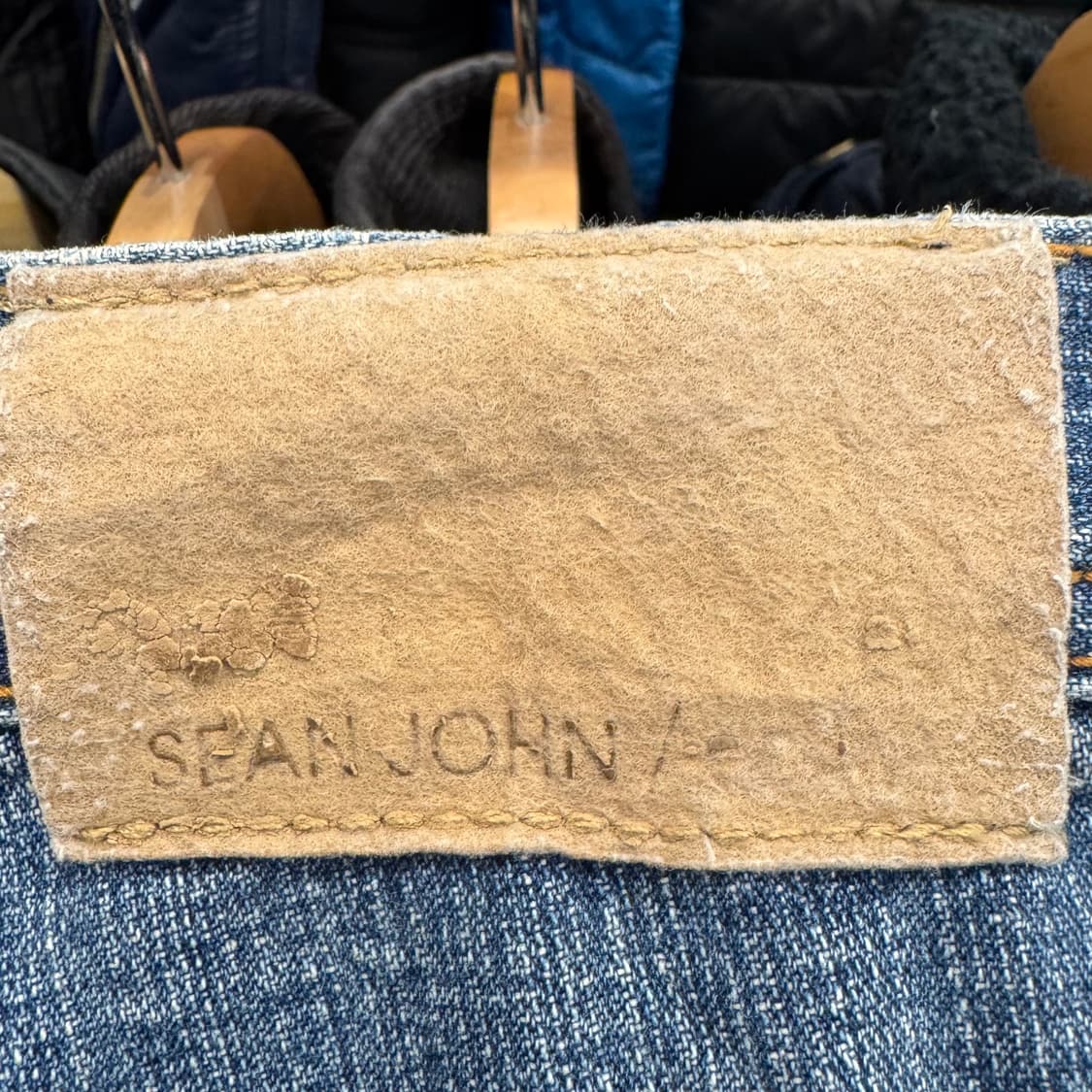 션존 포켓 자수 데님 팬츠

 상품이미지9