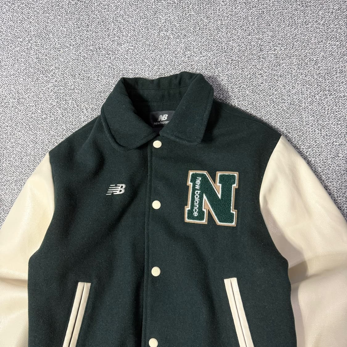 뉴발란스 바시티 자켓 상품이미지2