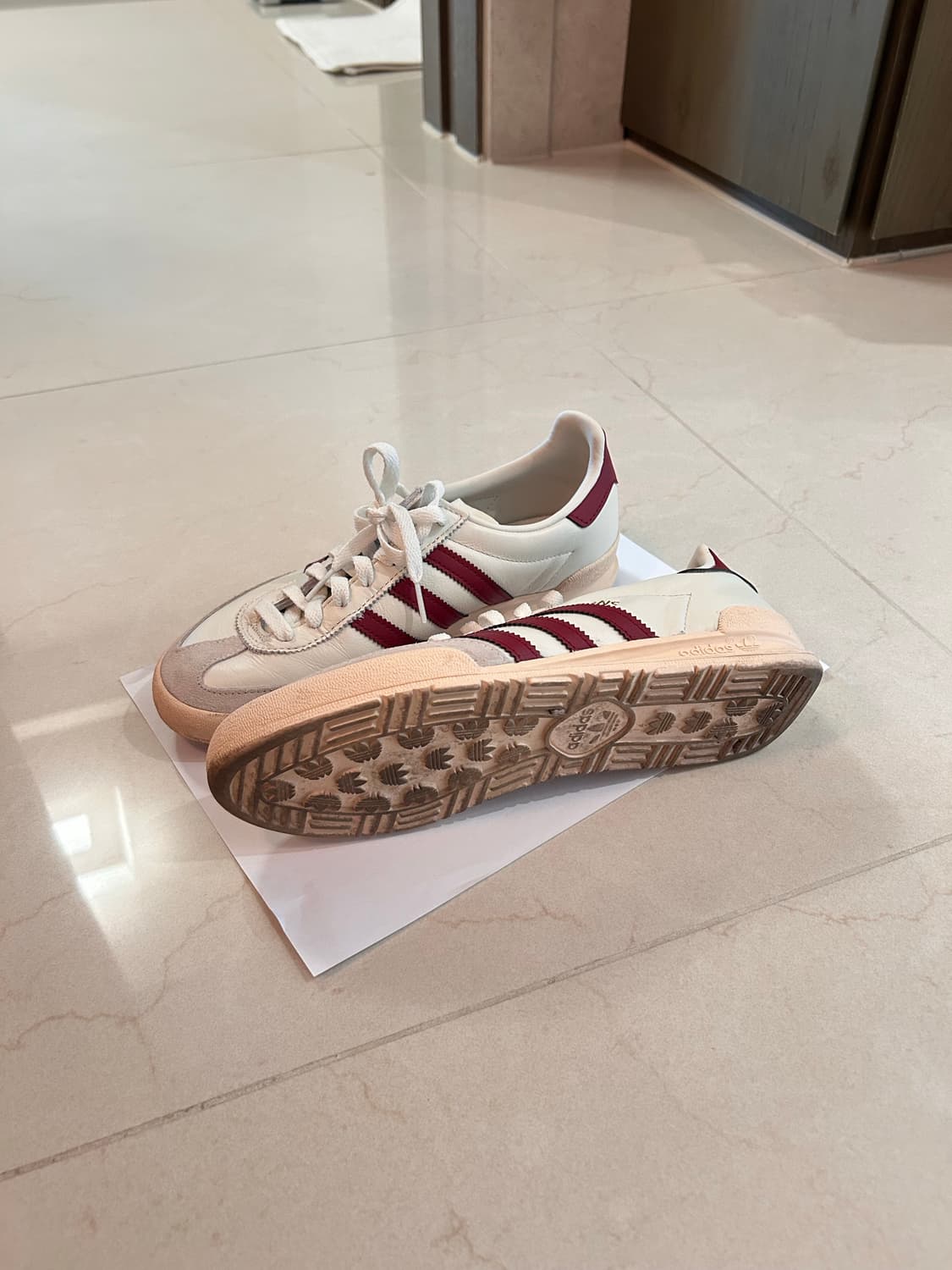 아디다스 진스 아이보리 버건디 운동화 상품이미지4