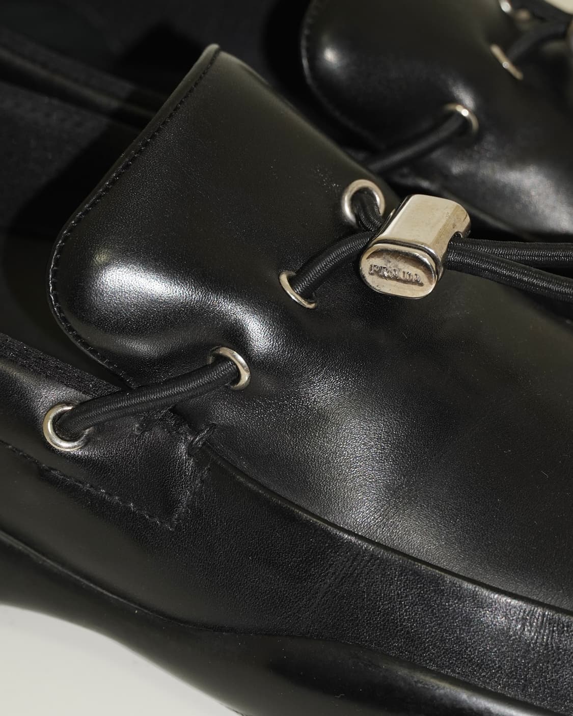 프라다 스트링 로퍼 상품이미지3