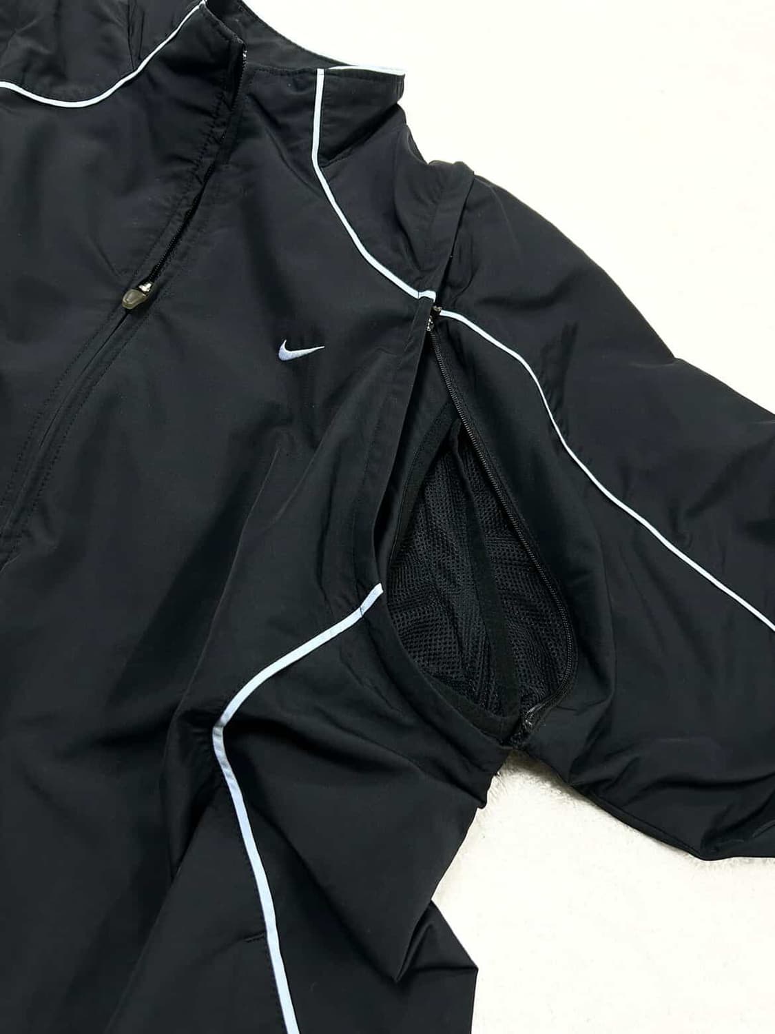 나이키 하늘 스우시 블랙 투웨이 바람막이 상품이미지7