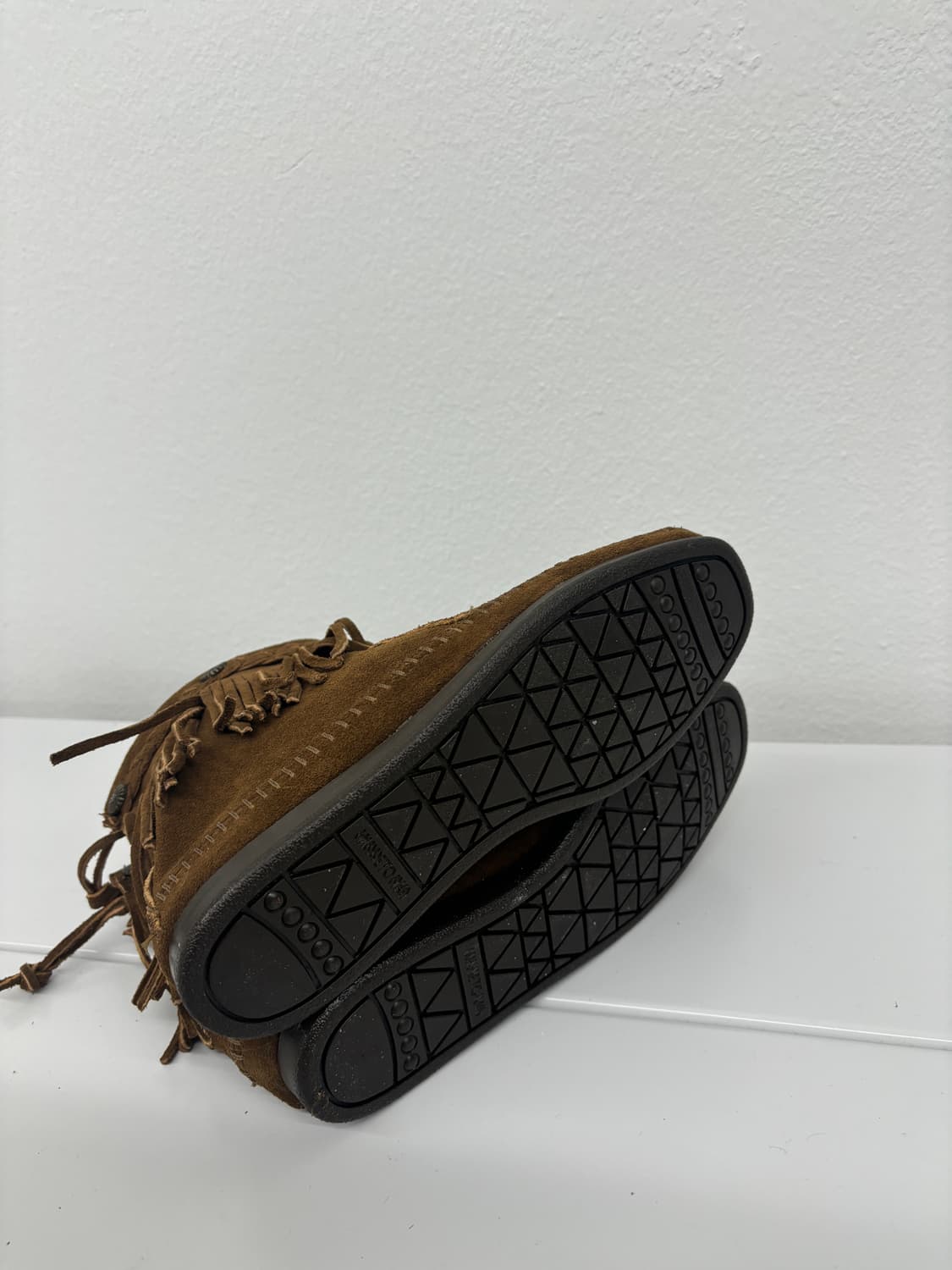 Minnetonka 프린지 부츠 스웨이드 상품이미지5