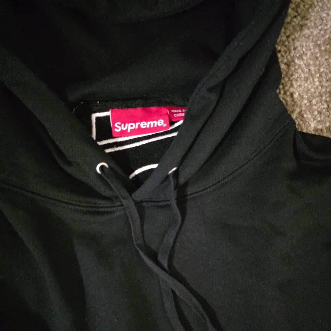 24FW 슈프림 사틴 아플리케 후드티 블랙 상품이미지4