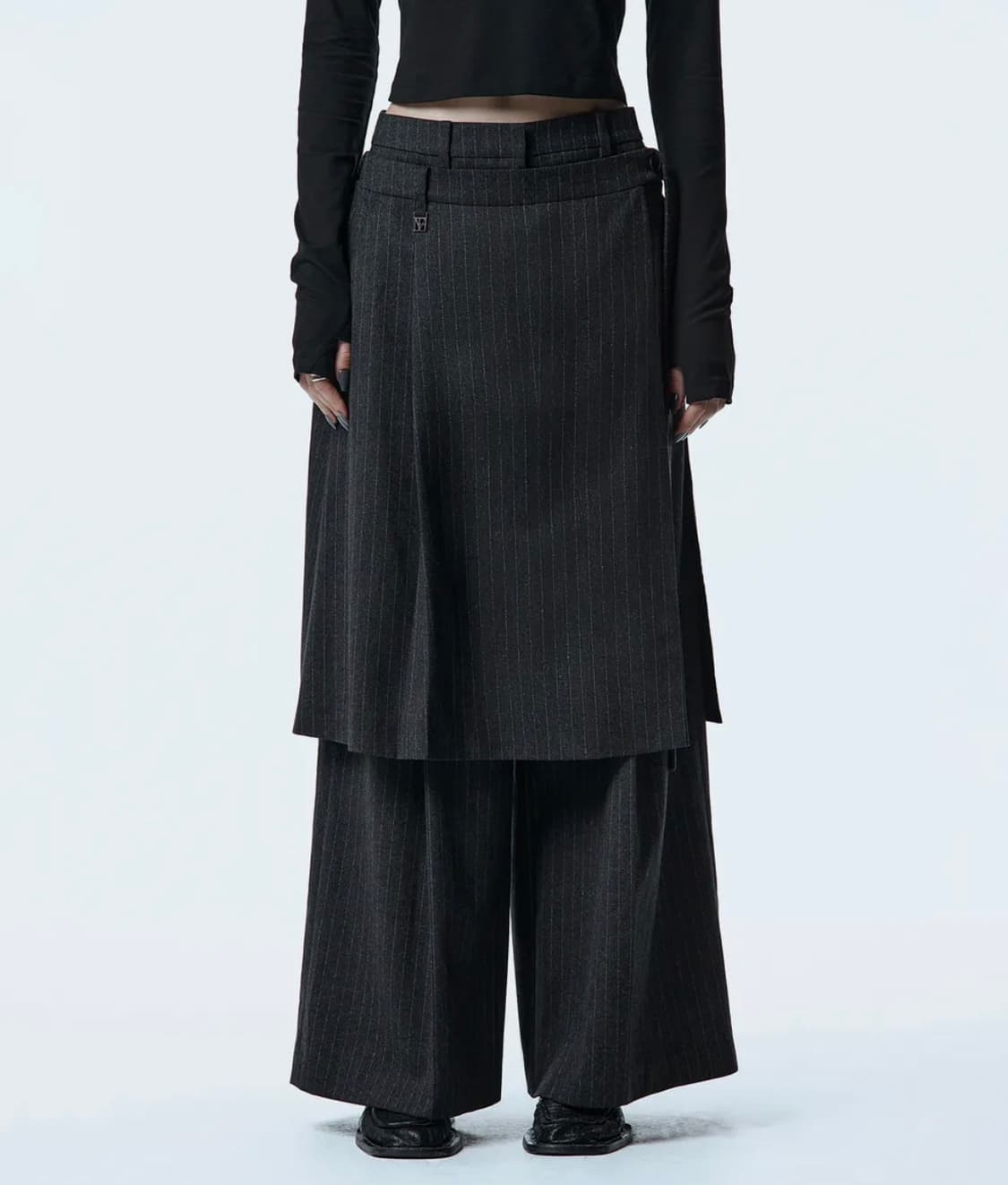 트리밍버드 오버랩 셋업 스커트 와이드 팬츠 차콜 스트라이프 상품이미지2