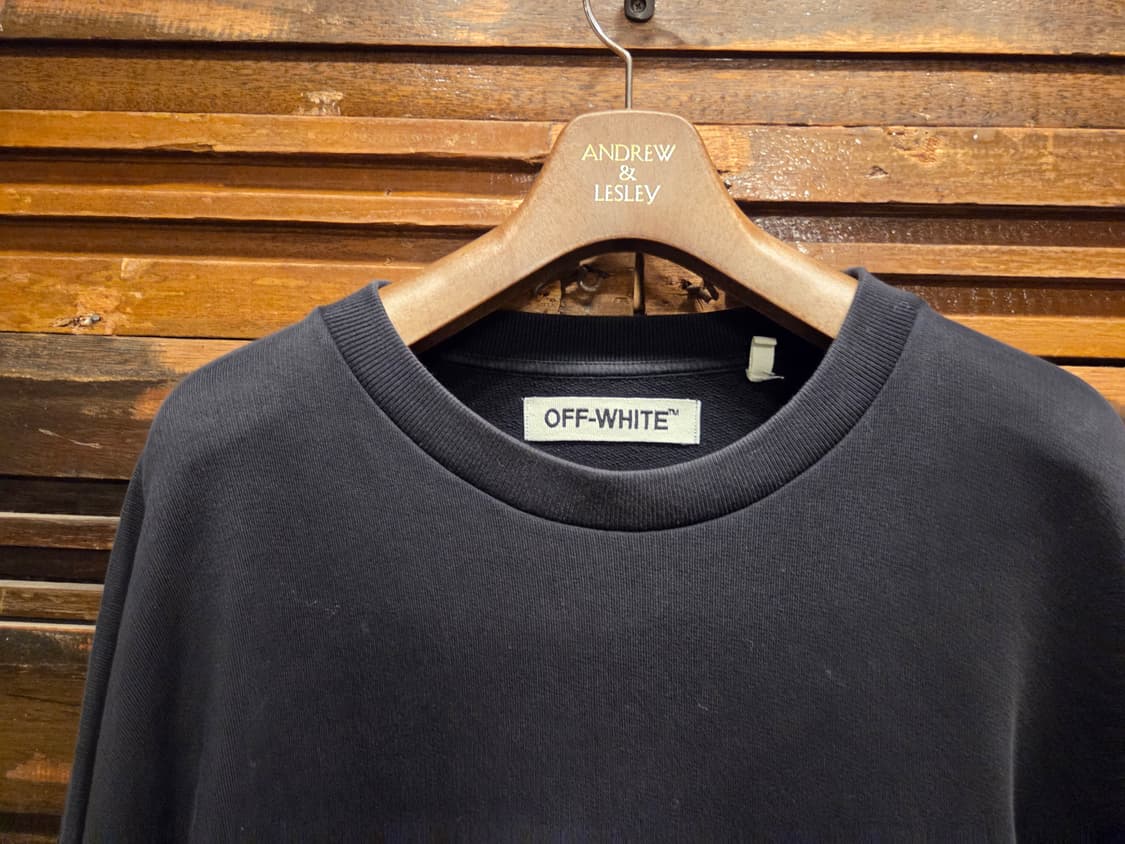 오프화이트 스웻 상품이미지2