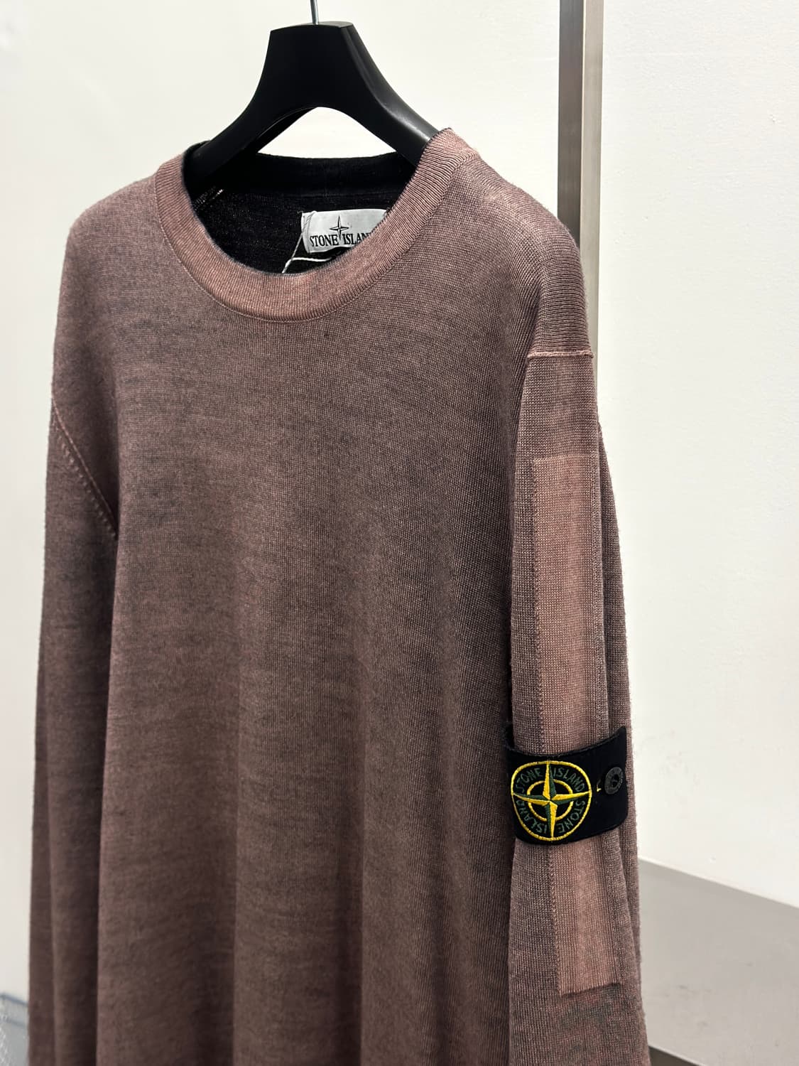 스톤아일랜드 와펜 에어브러쉬 울 니트  상품이미지1