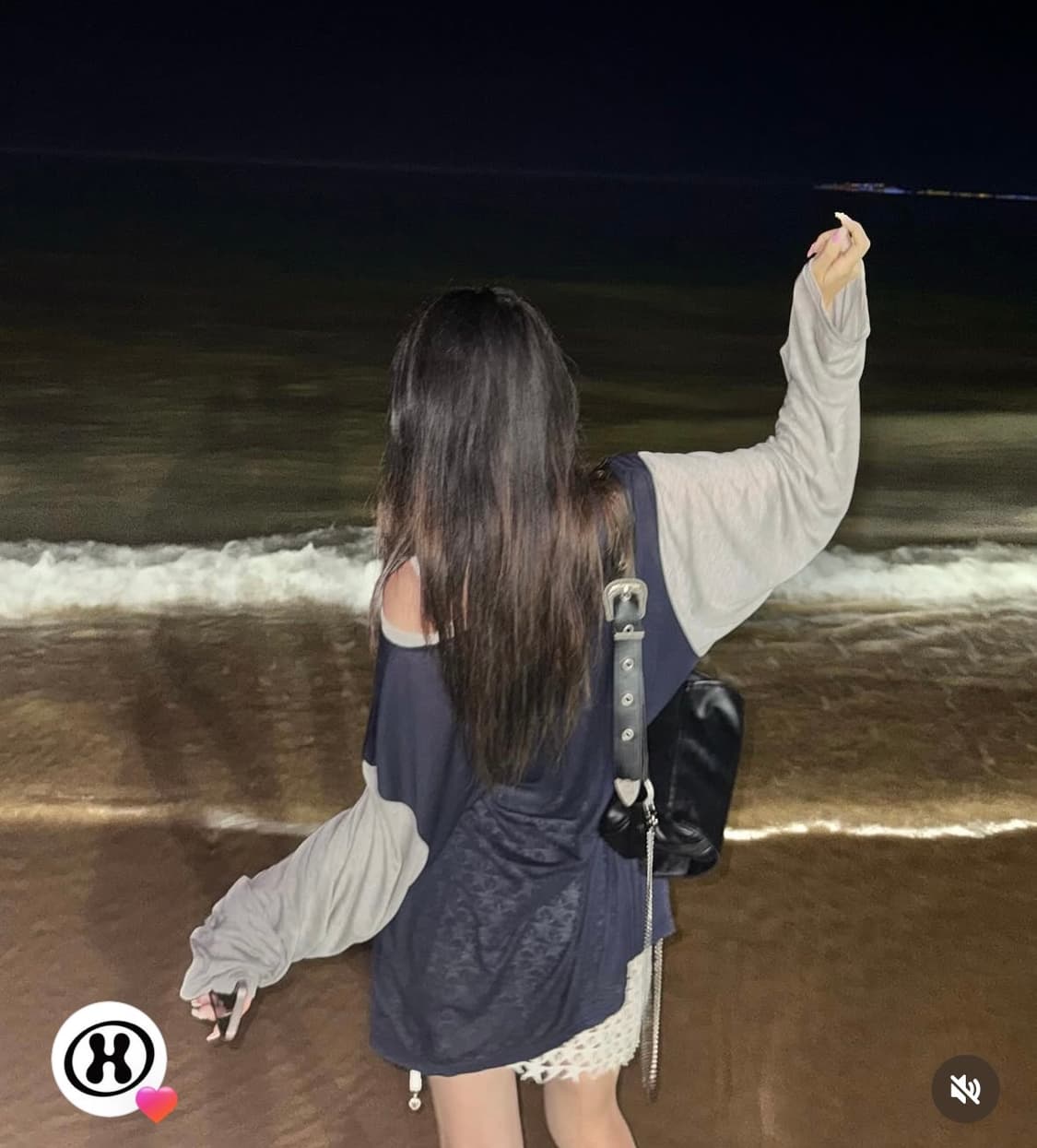 더미스테리어스호텔 시스루 티 상품이미지5