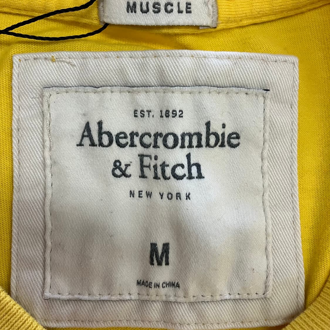 N219 아베크롬비 반팔 옐로우 상품이미지2