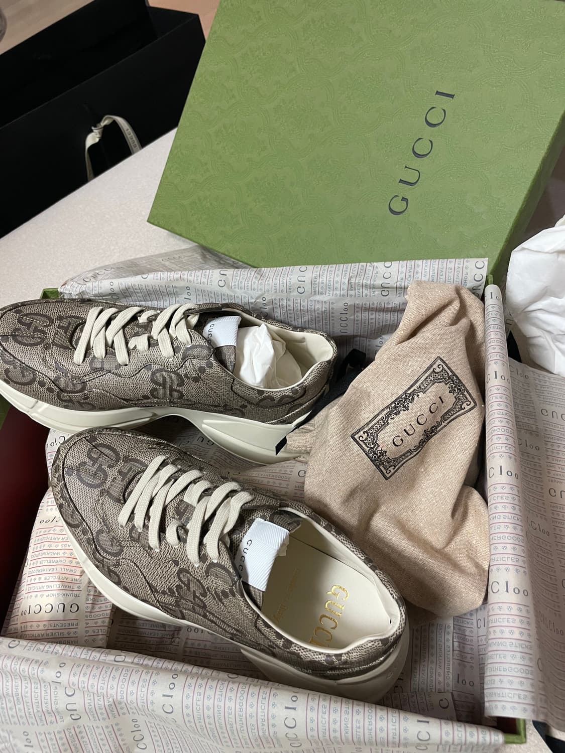 구찌 라이톤 100주년 한정판 5.5사이즈(250) 상품이미지3