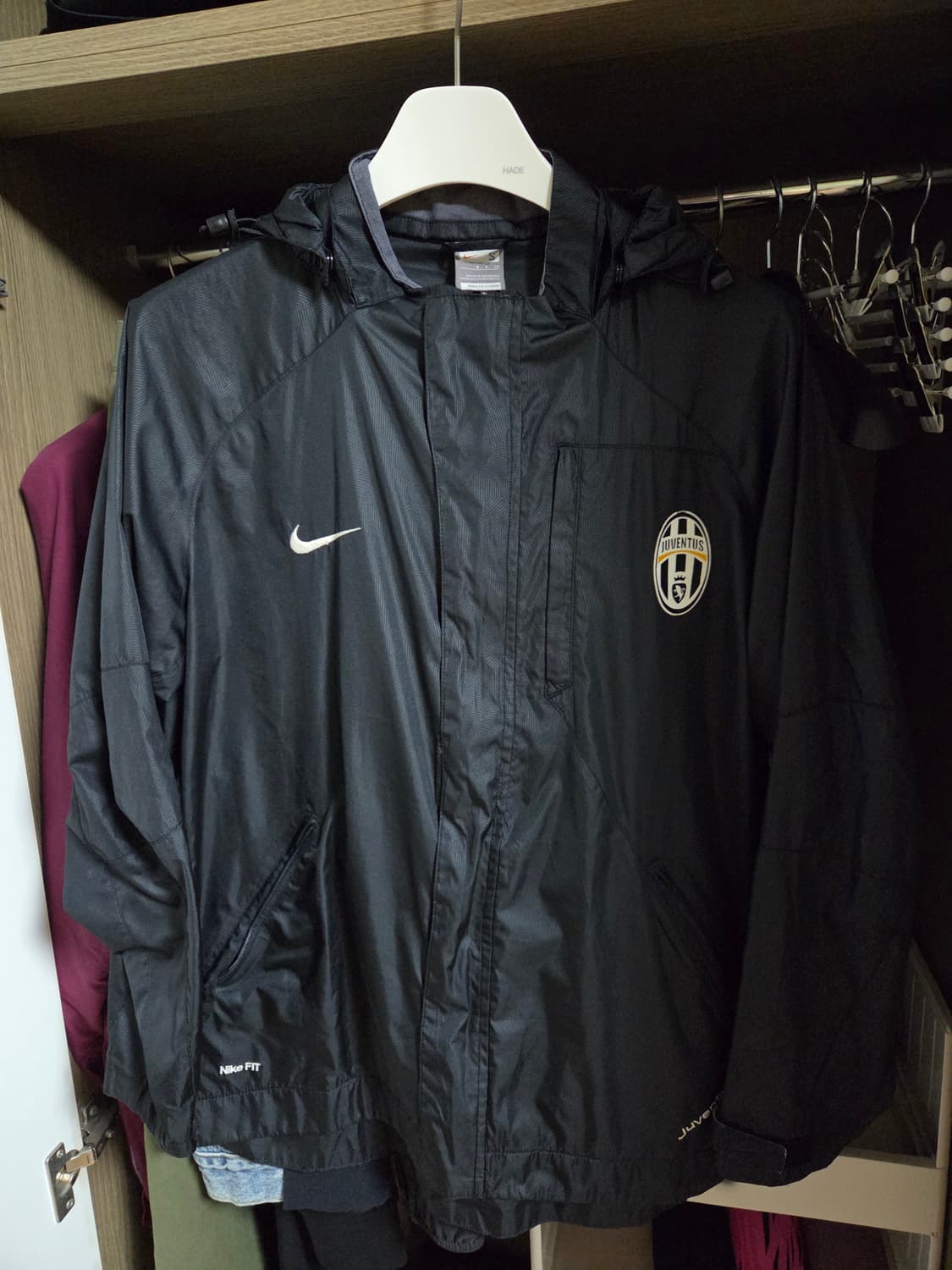 (S) 나이키 유벤투스 윈드브레이커 블랙 상품이미지1