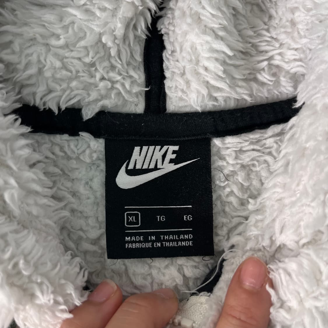 W100 나이키 양털 플리스 후드집업  상품이미지3