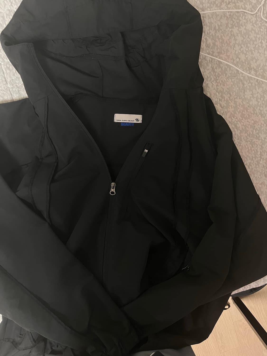 (2) 22ss 산산기어 FLB 오버락 바람막이 상품이미지2