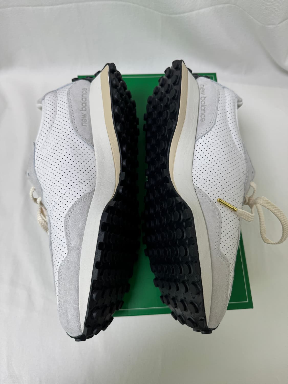 뉴발란스 카사블랑카 327 US9.5 상품이미지5