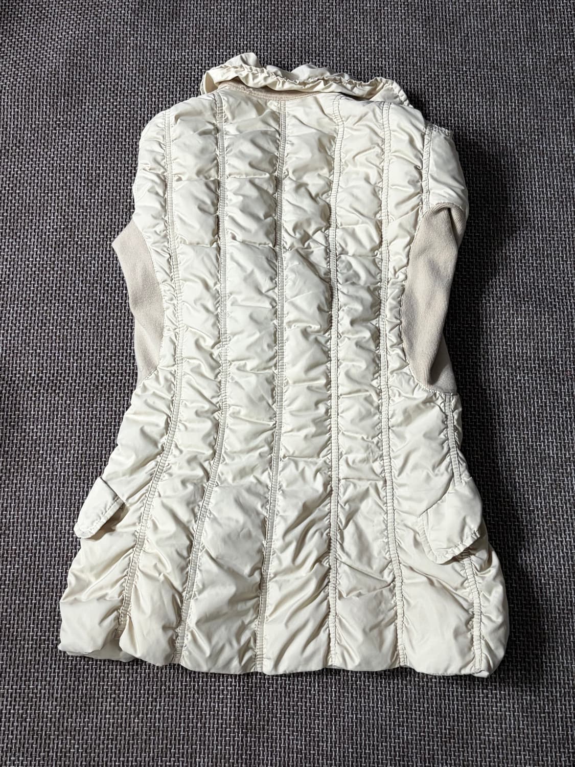 이세이미야케 사이드 패널 다운 자켓 상품이미지7