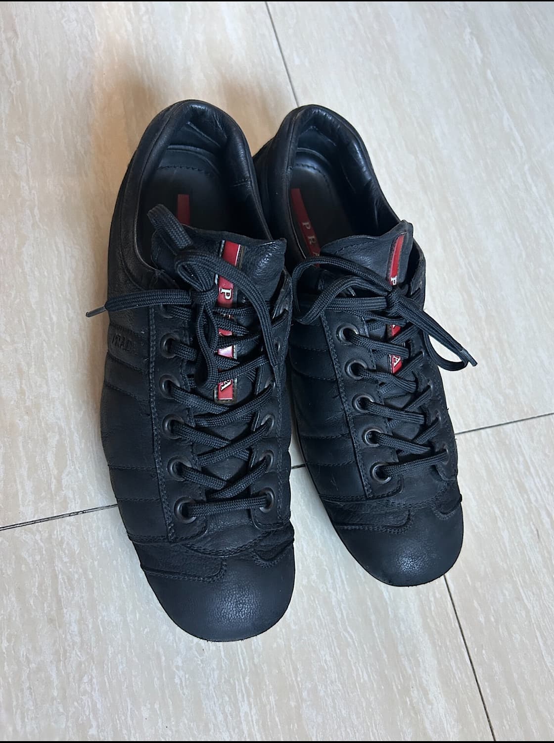 프라다 빈티지 스니커즈 7.5 상품이미지1