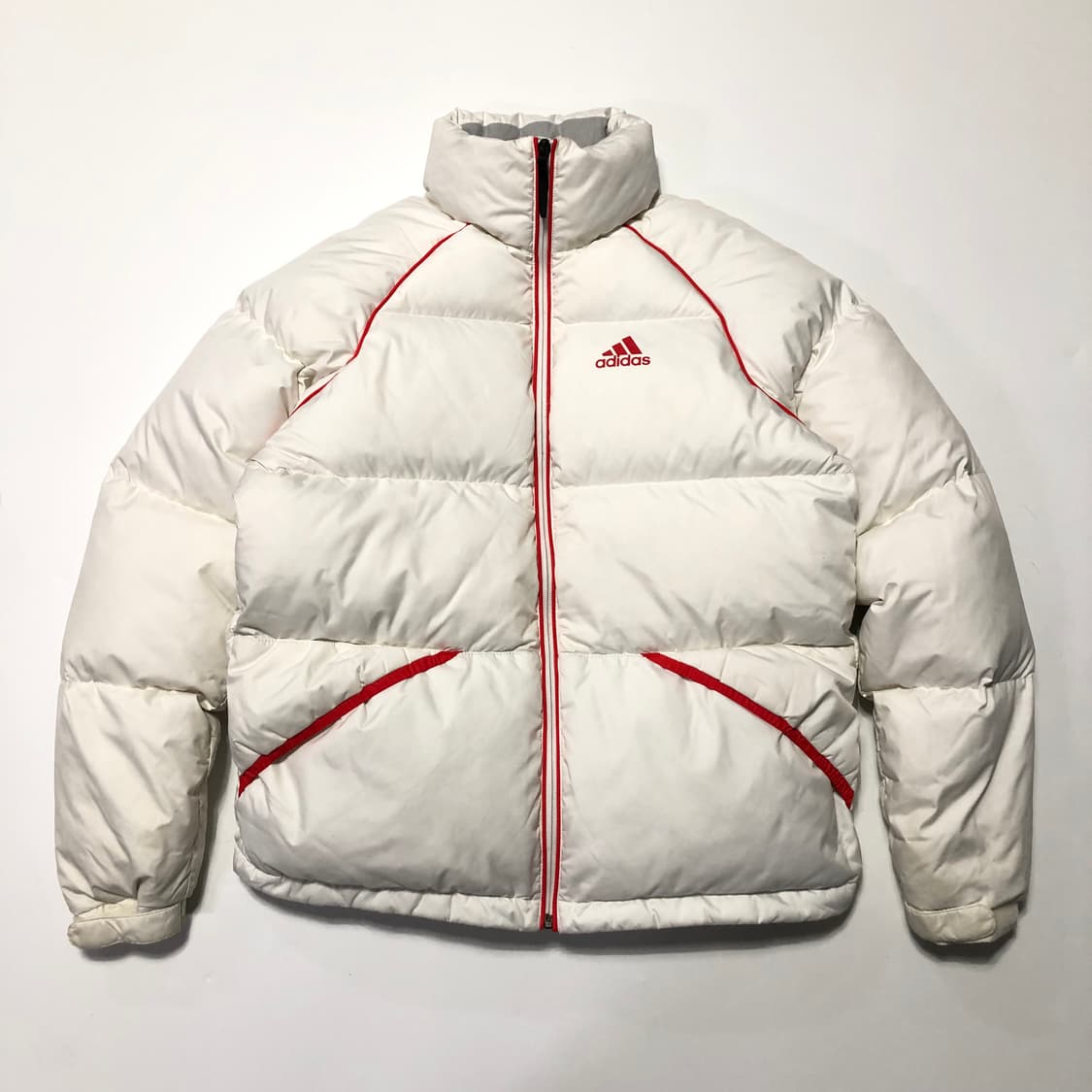 아디다스 화이트 패딩 상품이미지1