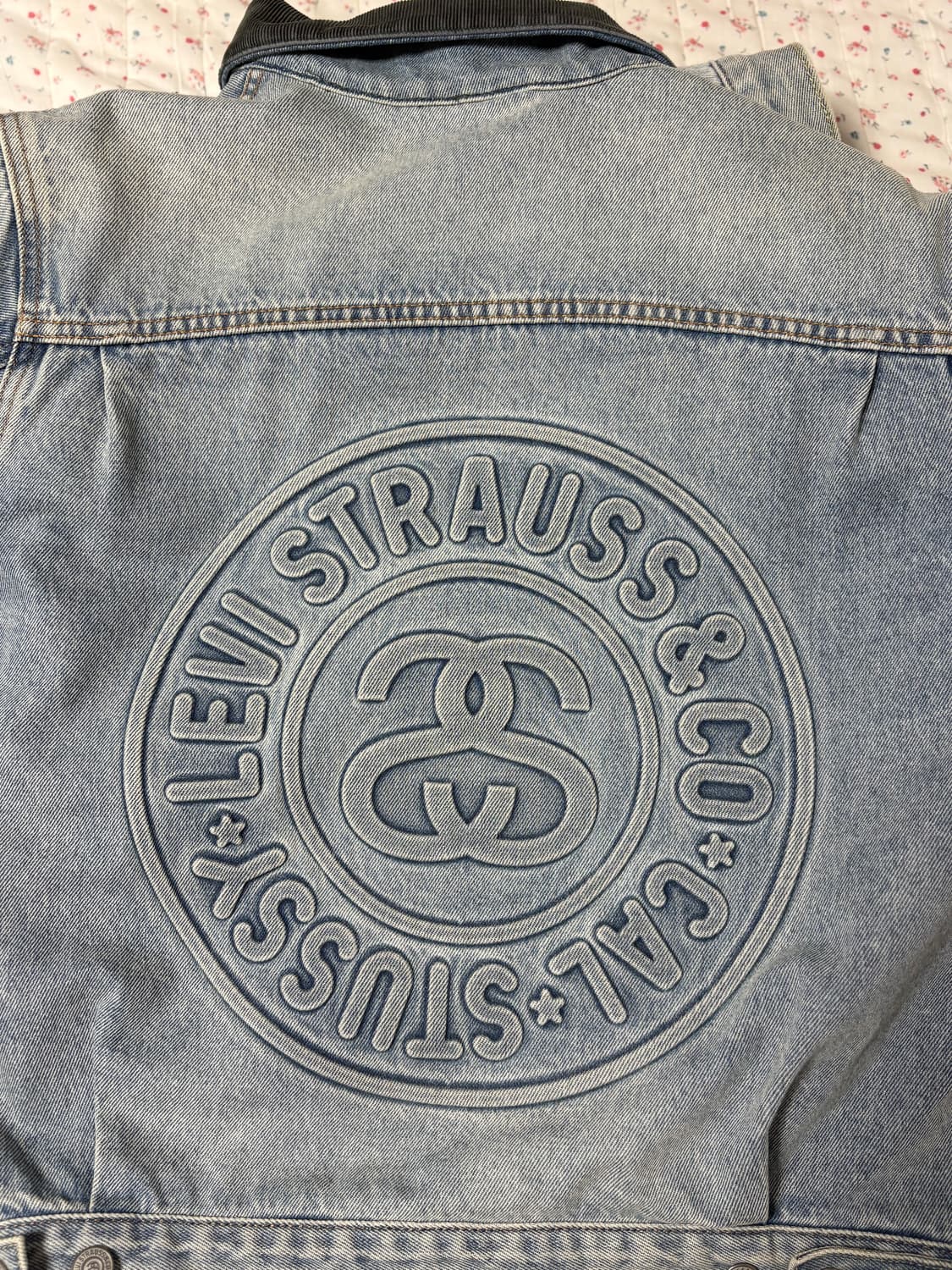 [S] 스투시 x 리바이스 엠보스드 트러커 자켓 인디고 상품이미지6