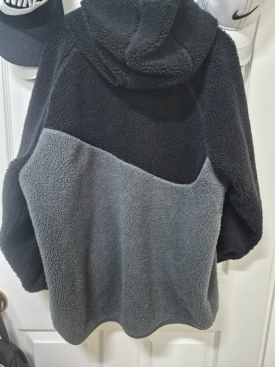 나이키 스우시 뽀글이 후드티 상품이미지4