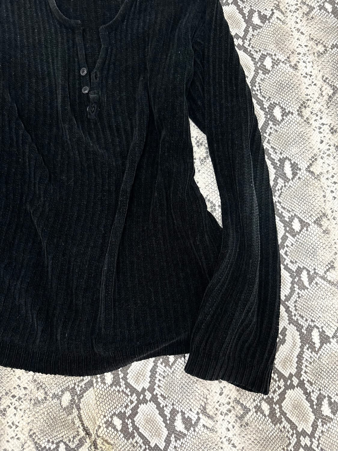 “Vintage” Minimal Mood Black Knit Sleeve 상품이미지6