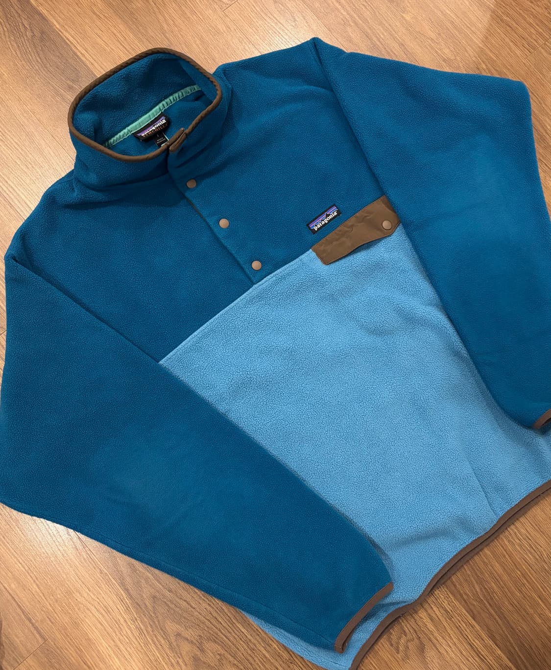 파타고니아 신칠라 트레비스 스캇 착용모델  L사이즈 판매합니다. 상품이미지3