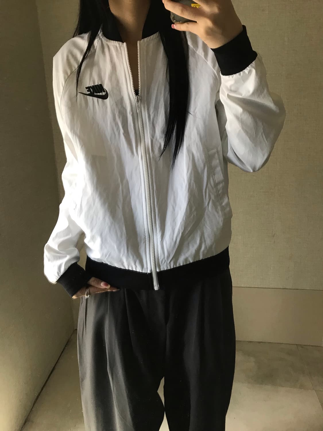 나이키 흰검 바람막이 자켓 상품이미지5
