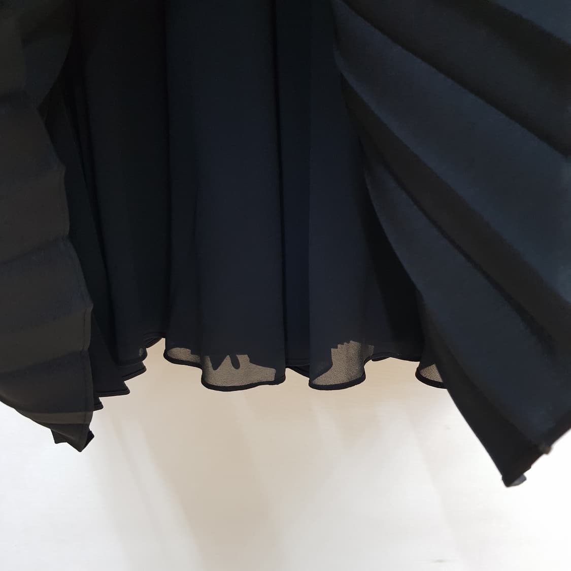 Theory 띠어리 플리츠 스커트 니트 슬리브리스 롱 원피스 M사이즈 상품이미지5