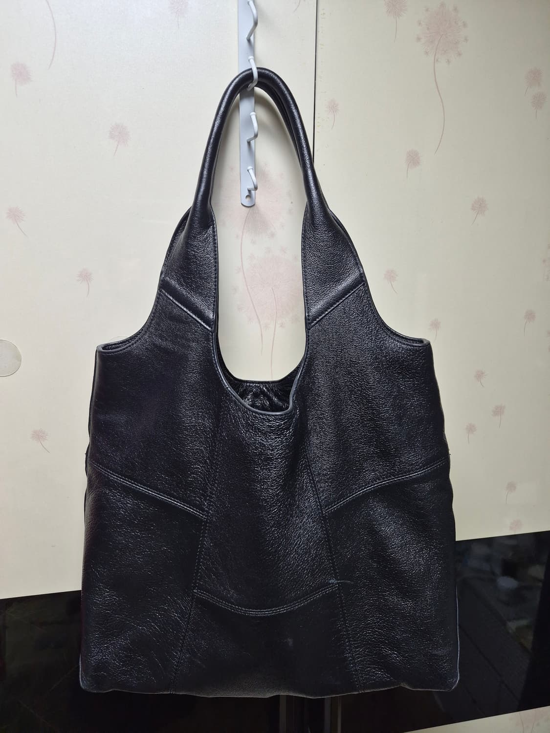 벨리에 프로치다 백 레더 블랙 상품이미지1