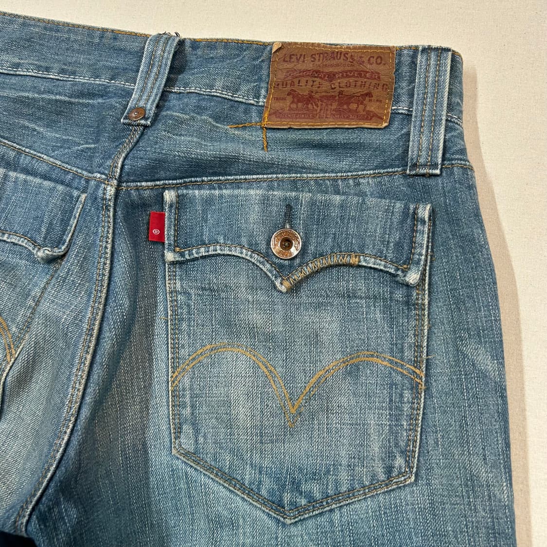 30inch) 리바이스 701 슬림 스트레이트 데님 청바지 상품이미지3