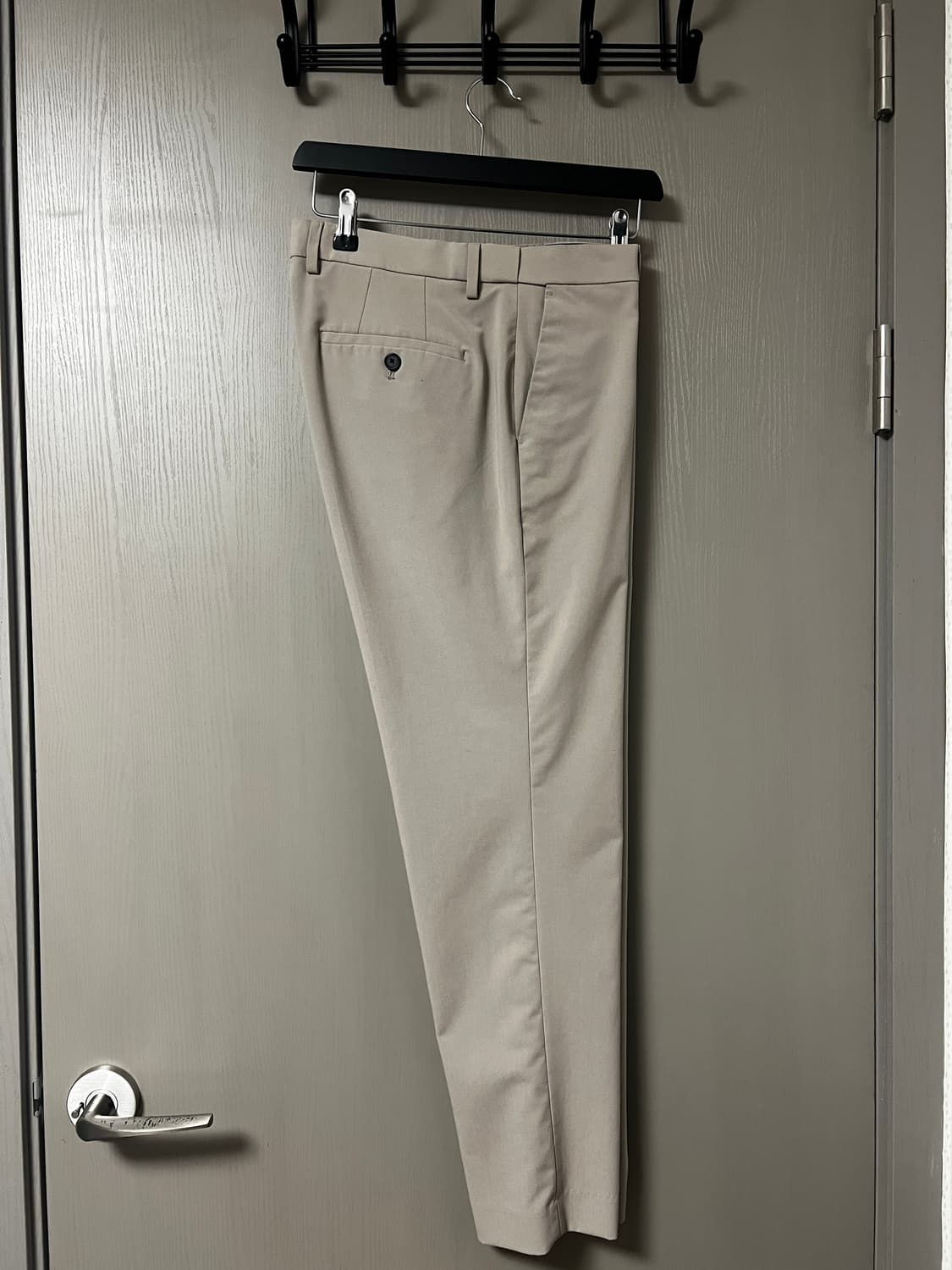 테이퍼드 히든 밴딩 크롭 슬랙스 상품이미지4