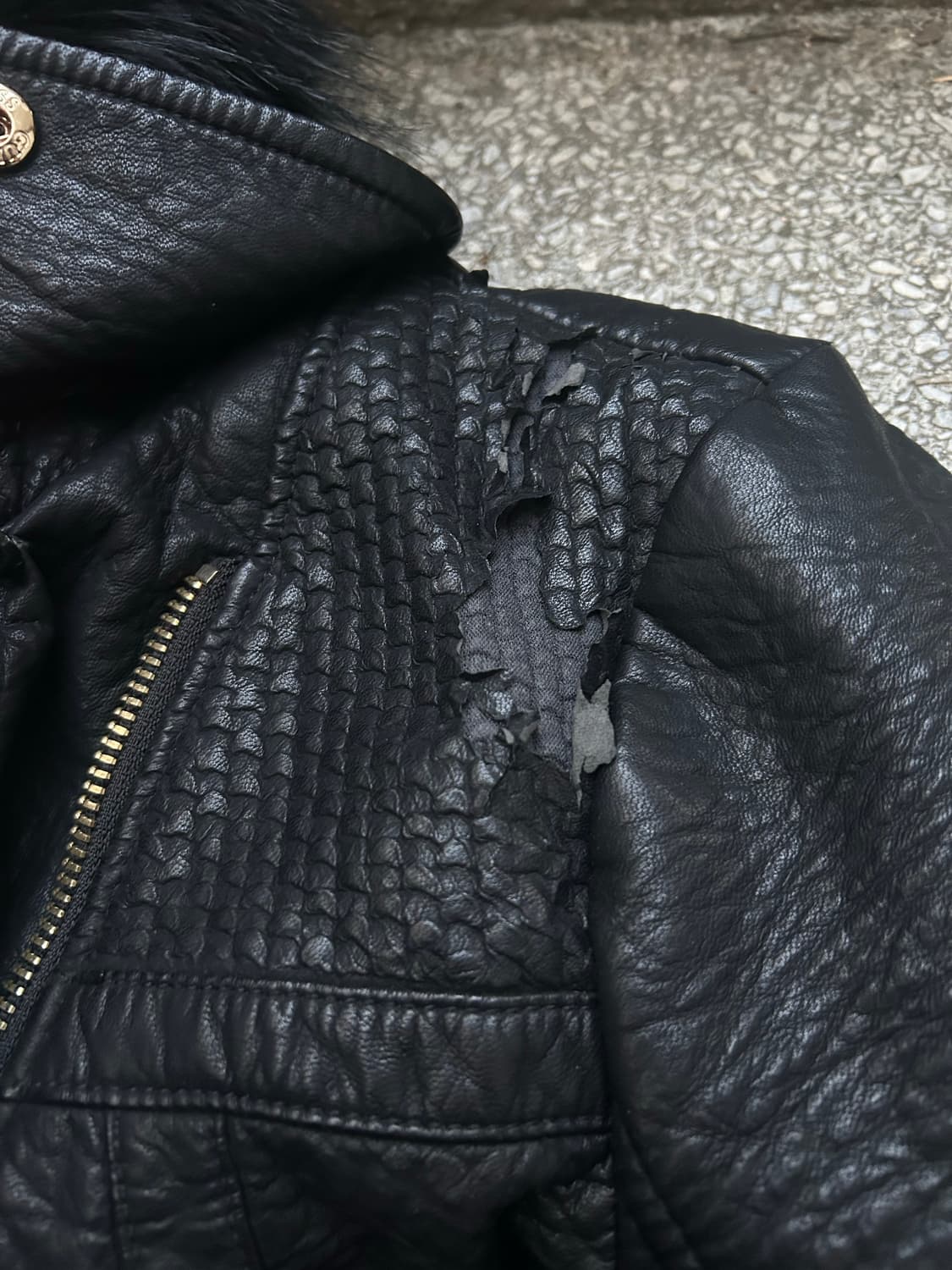 Guess V-kei black lace up fur leather jk 상품이미지4