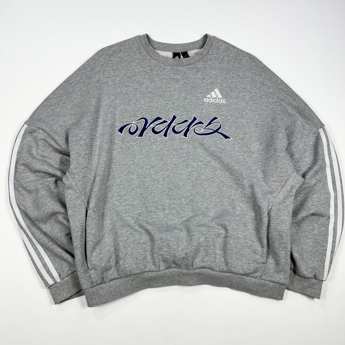 아디다스 레터링 그레이 크루넥 맨투맨 (M) 상품이미지2