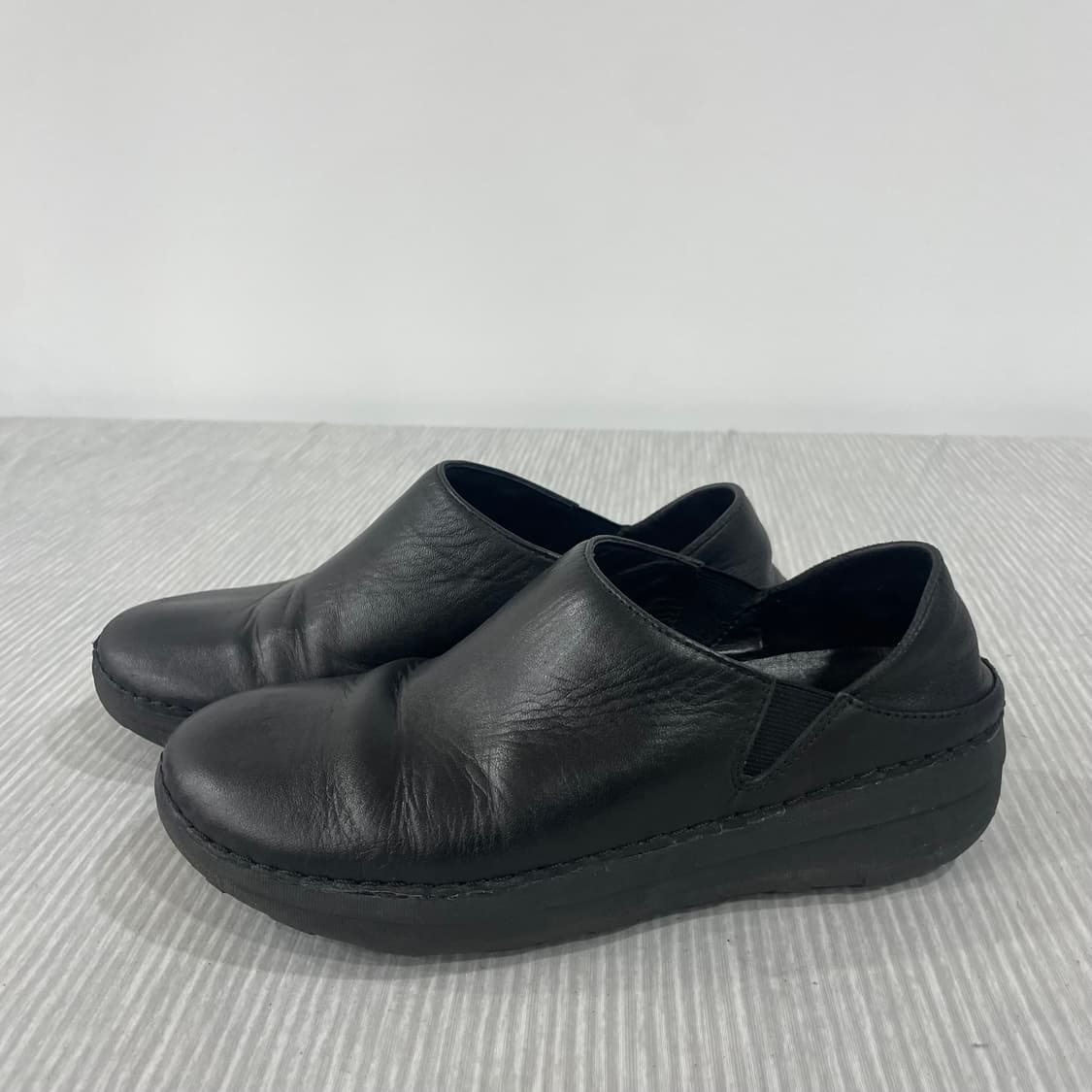 921) FitFlop 핏플랍 레더 슬립온 슈즈 235mm 상품이미지3