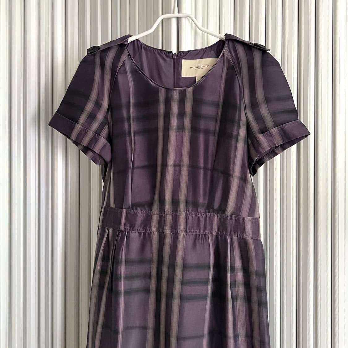 Burberry one-piece  상품이미지2