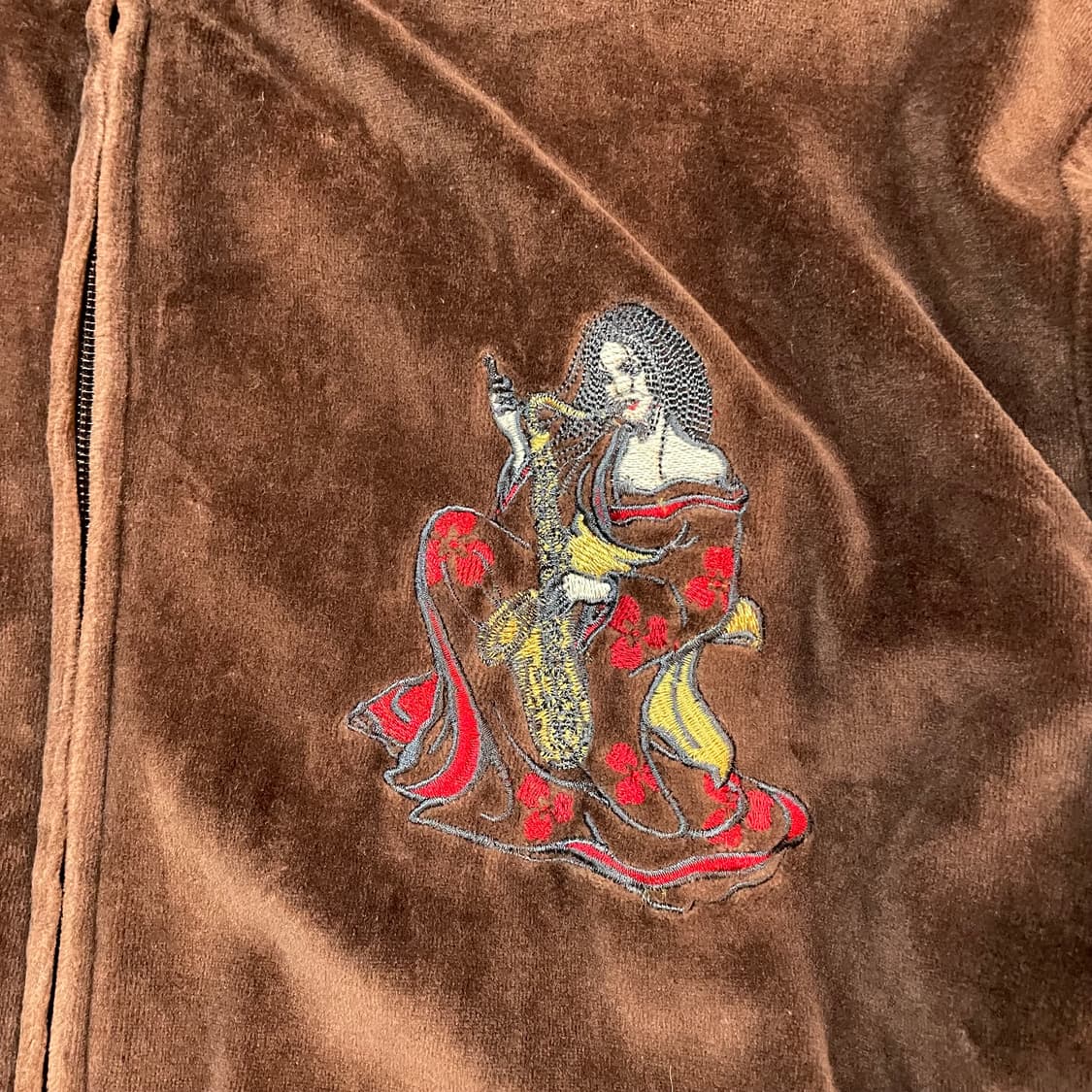 Lock Heaven Embroidery Velvet 상품이미지4