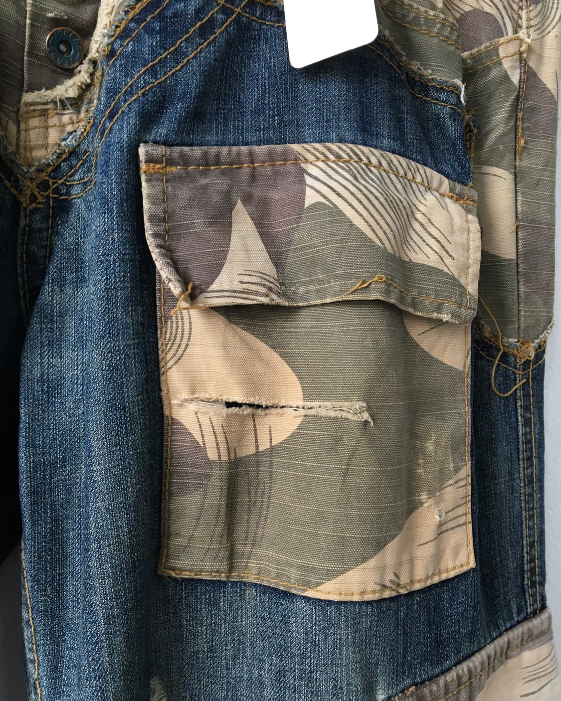 Camo pattern patch point denim pants 상품이미지7