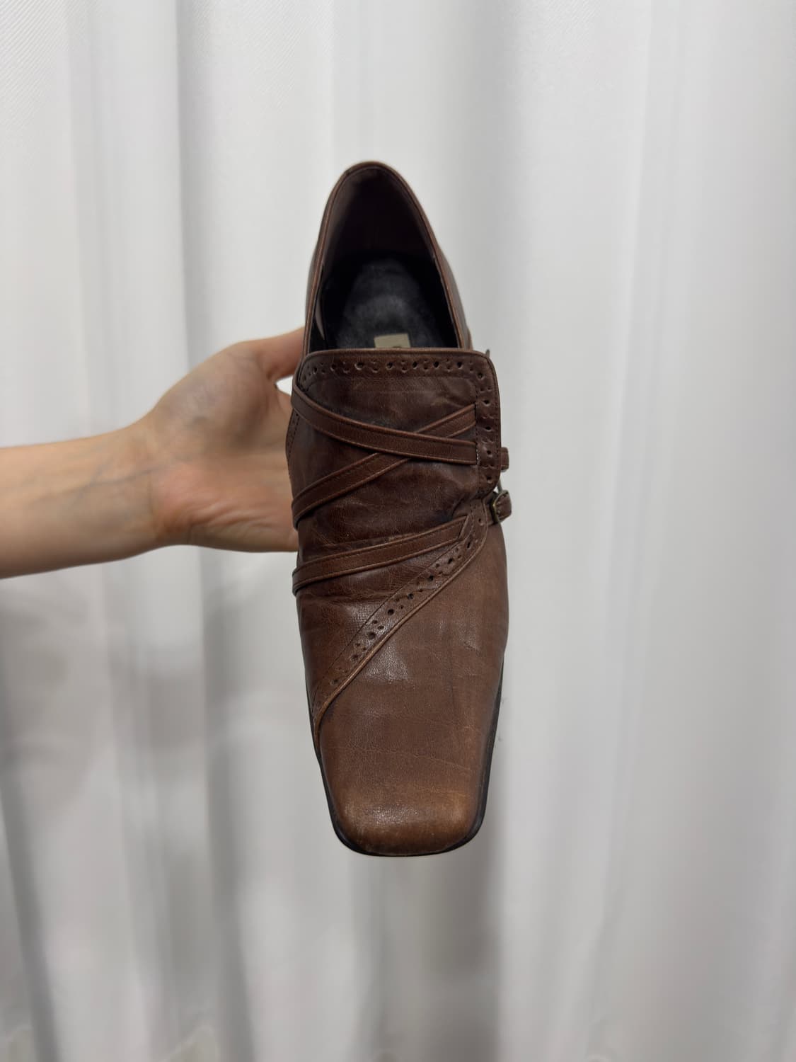 elegance buckle leather heels 상품이미지2