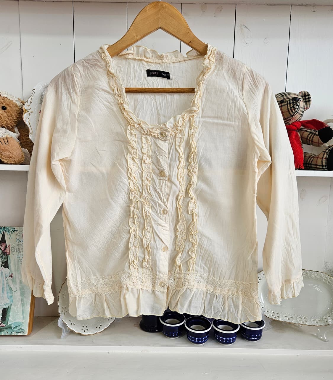 크림 레이스 프릴 블라우스 상품이미지1