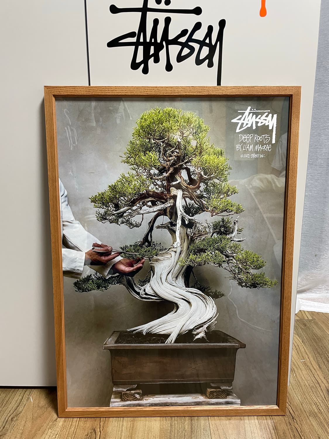 스투시 포스터 액자 포함 상품이미지1