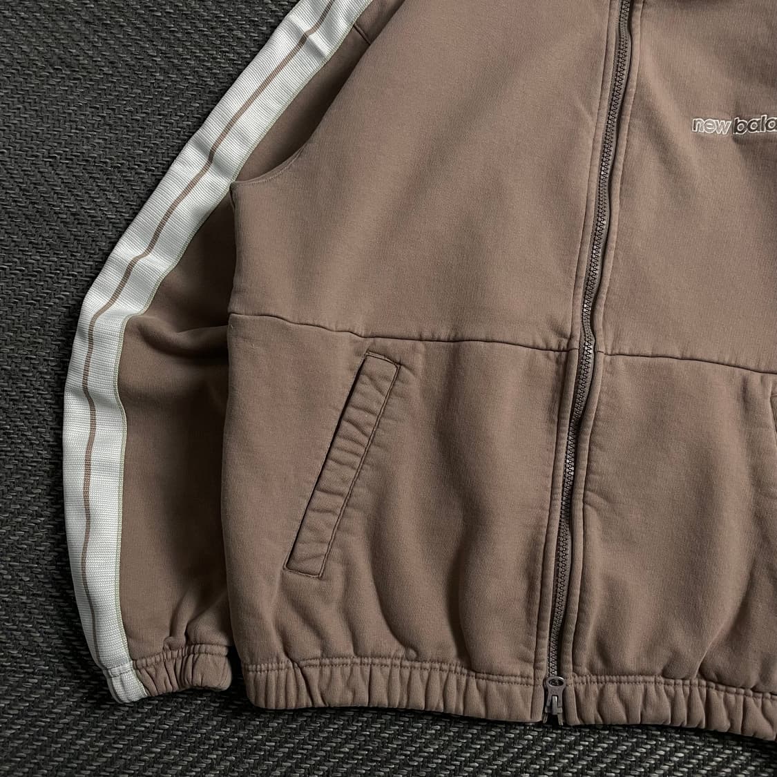 뉴발란스 사이드 라인 기모 트랙 자켓 브라운y 4736 상품이미지3