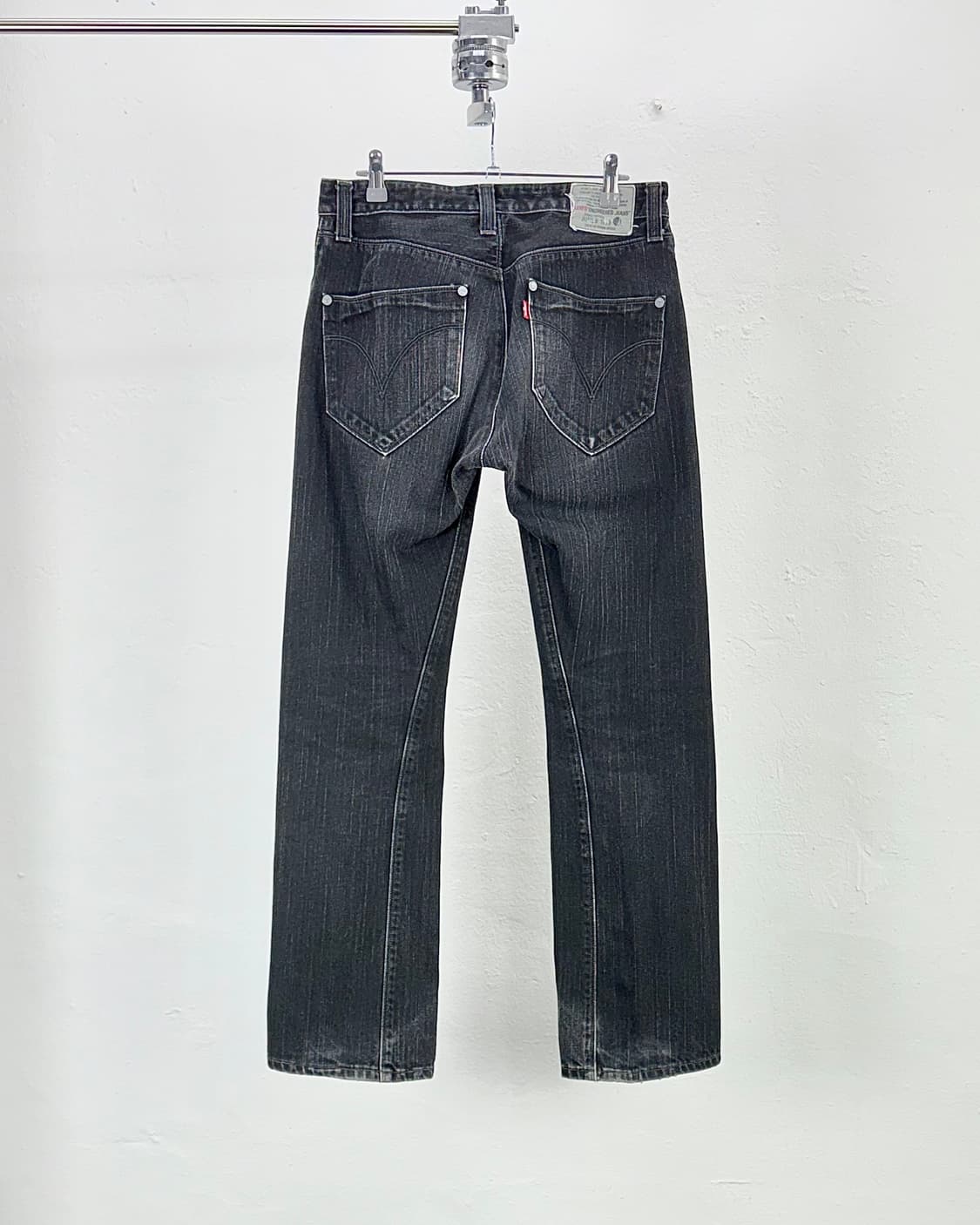 리바이스 엔지니어드 레그 트위스트 블랙 데님 팬츠 상품이미지6