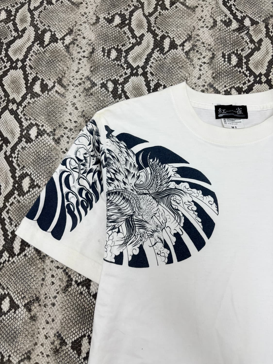 “Vintage” Oriental Print White Tee 상품이미지4