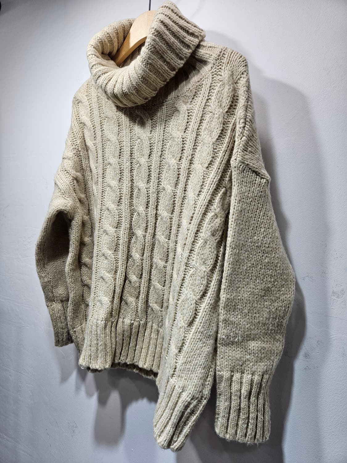 꽈배기 터틀넥 니트 상품이미지5