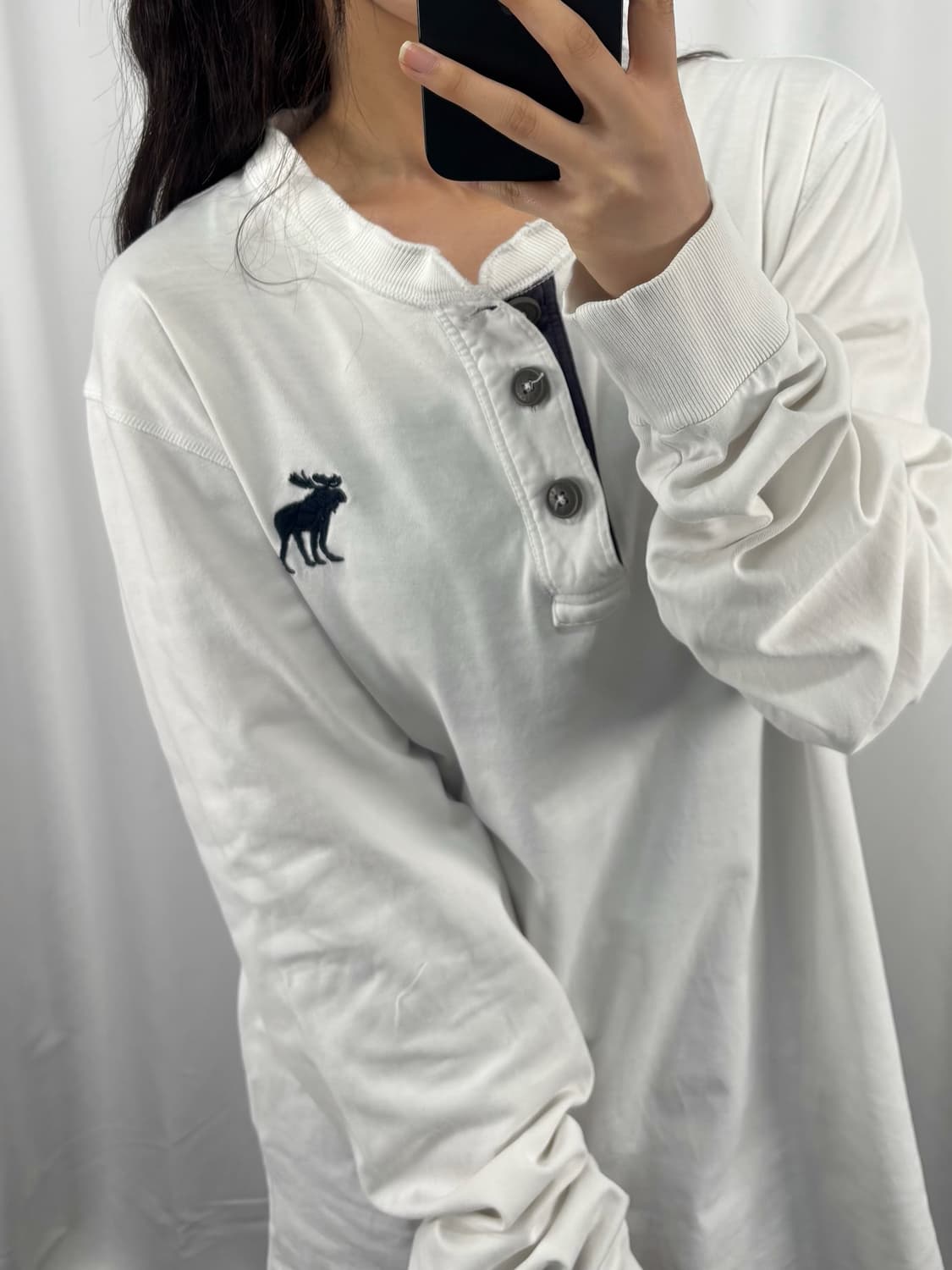 아베크롬비 하프버튼 헨리넥 화이트 롱슬리브 상품이미지1