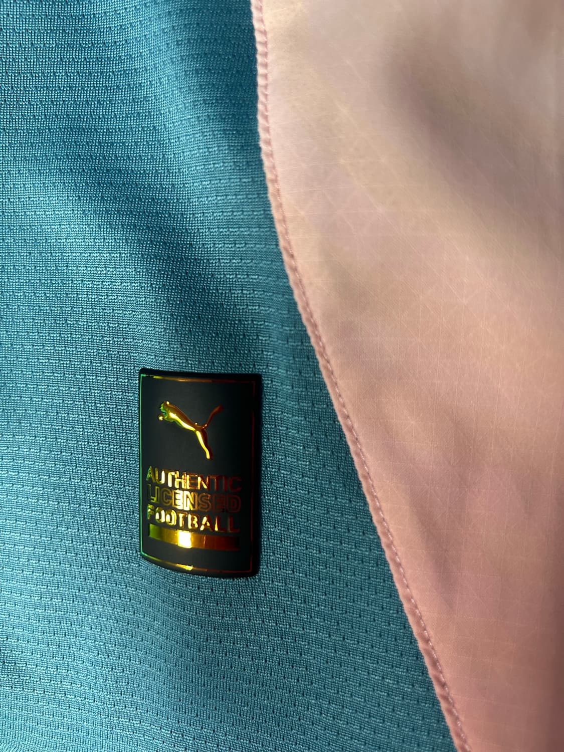 24/25 맨시티 오아시스 어센틱 유니폼 상품이미지5