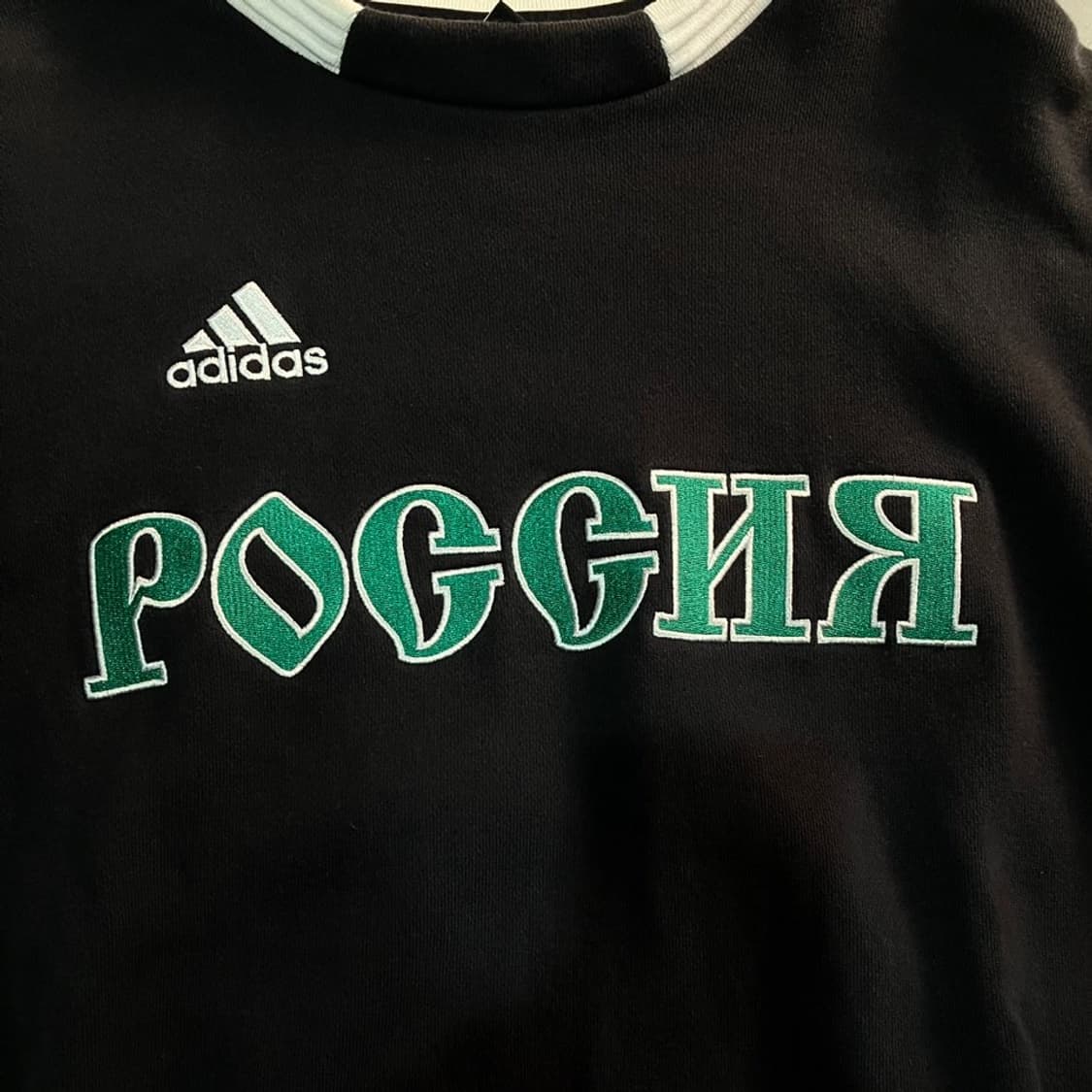 아디다스x고샤루브친스키 맨투맨 상품이미지9