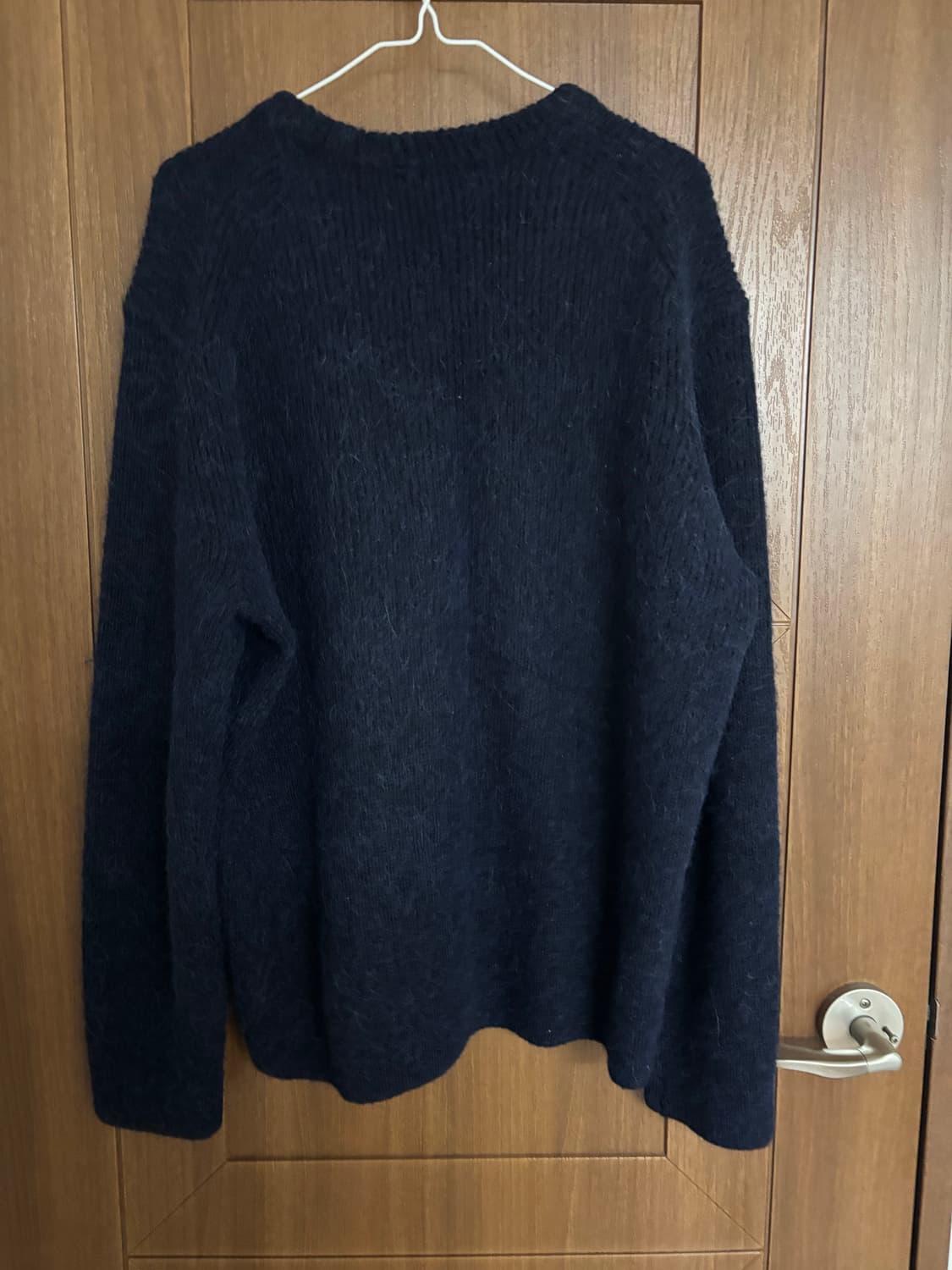 Cos 모헤어 네이비 니트 상품이미지3